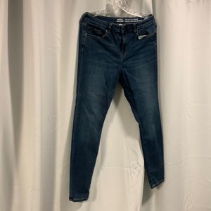 High rise curvy skinny jeans